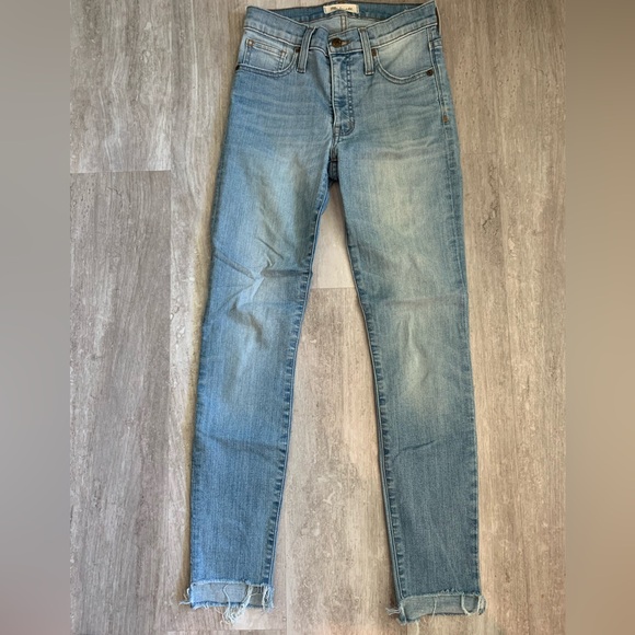 Madewell 9” High Rise Skinny Jeans - Picture 2 of 4